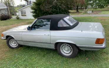 Mercedes-benz-Sl-class-1980-Silver-Black-17