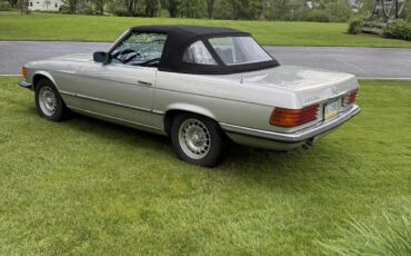 Mercedes-benz-Sl-class-1980-Silver-Black-4
