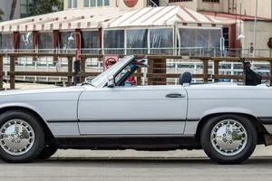 Mercedes-benz-Sl-class-1987-Artic-White-Blue-2
