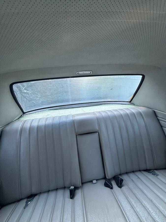 Mercedes-benz-c-class-1971-grey-14