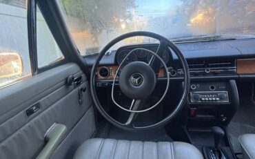 Mercedes-benz-c-class-1971-grey-8