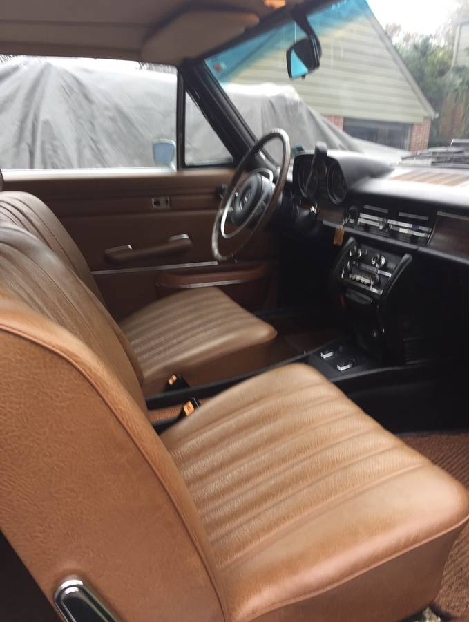 Mercedes-benz-c-class-1972-white-20