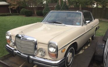 Mercedes-benz-c-class-1972-white-6
