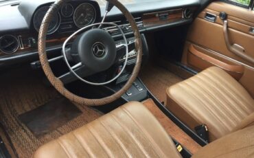 Mercedes-benz-c-class-1972-white-7