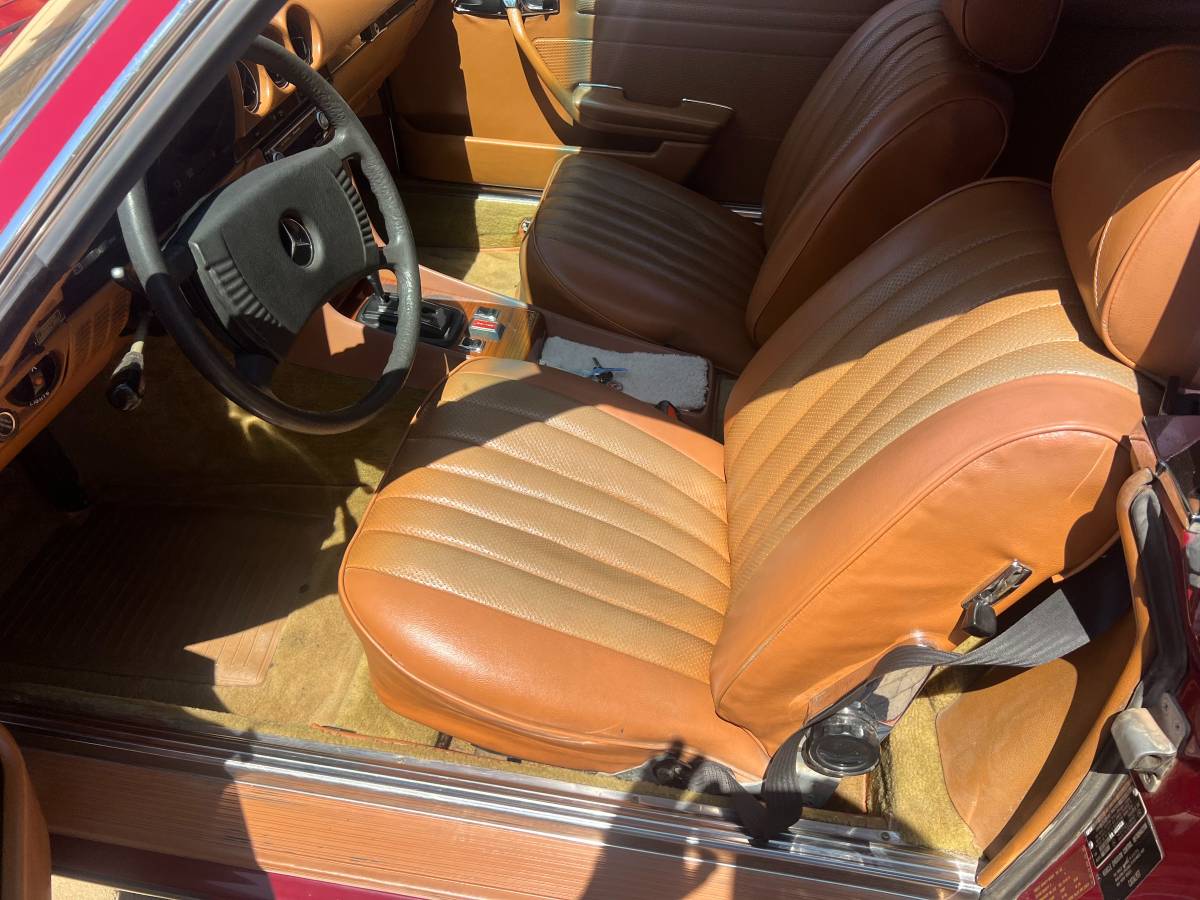 Mercedes-benz-c-class-1979-11