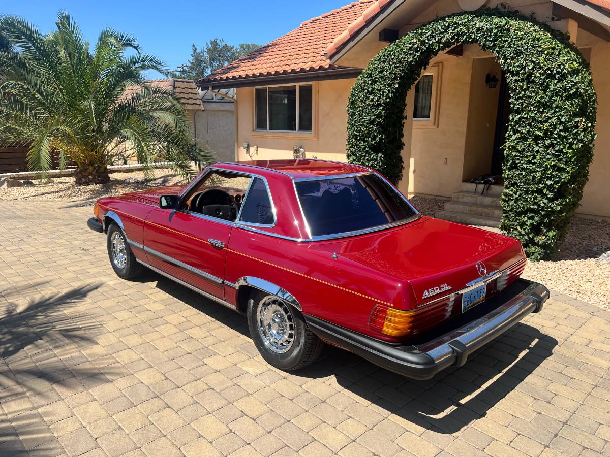 Mercedes-benz-c-class-1979-9