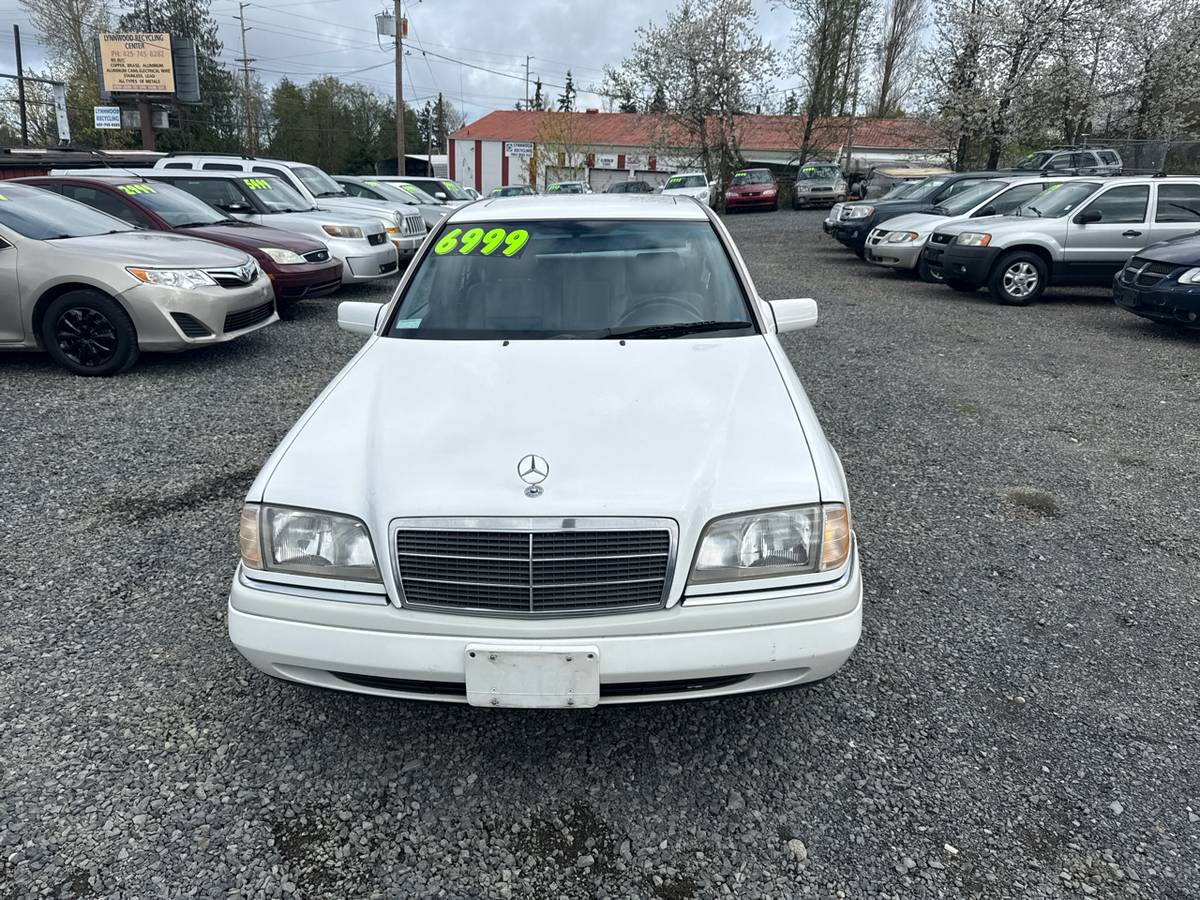 Mercedes-benz-c-class-1995-white-10