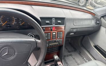 Mercedes-benz-c-class-1995-white-16