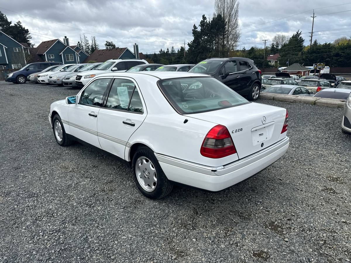 Mercedes-benz-c-class-1995-white-6
