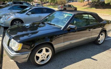 Mercedes-benz-e-320-1994-black-9