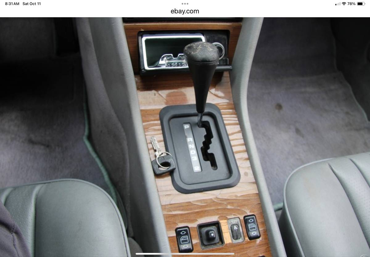Mercedes-benz-e-class-1991-grey-16