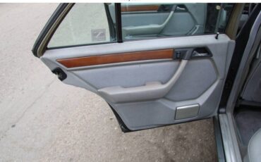 Mercedes-benz-e-class-1991-grey-17