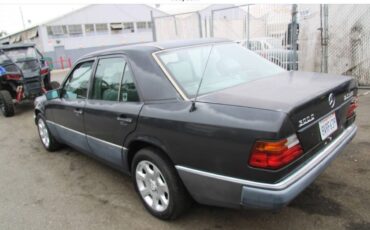 Mercedes-benz-e-class-1991-grey-6