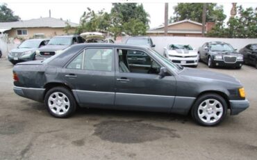 Mercedes-benz-e-class-1991-grey-7