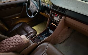 Mercedes-benz-e-class-1995-blue-13