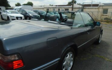 Mercedes-benz-e-class-1995-grey-11