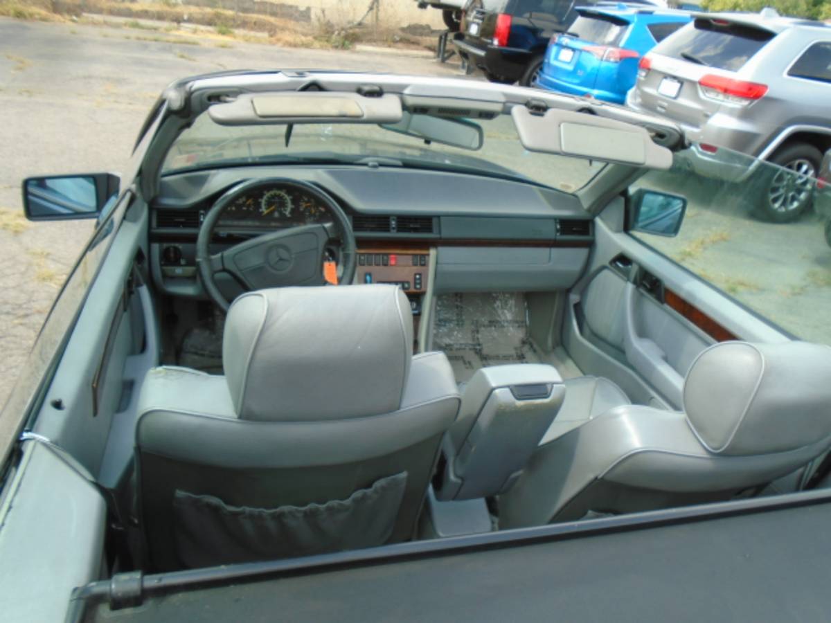 Mercedes-benz-e-class-1995-grey-19
