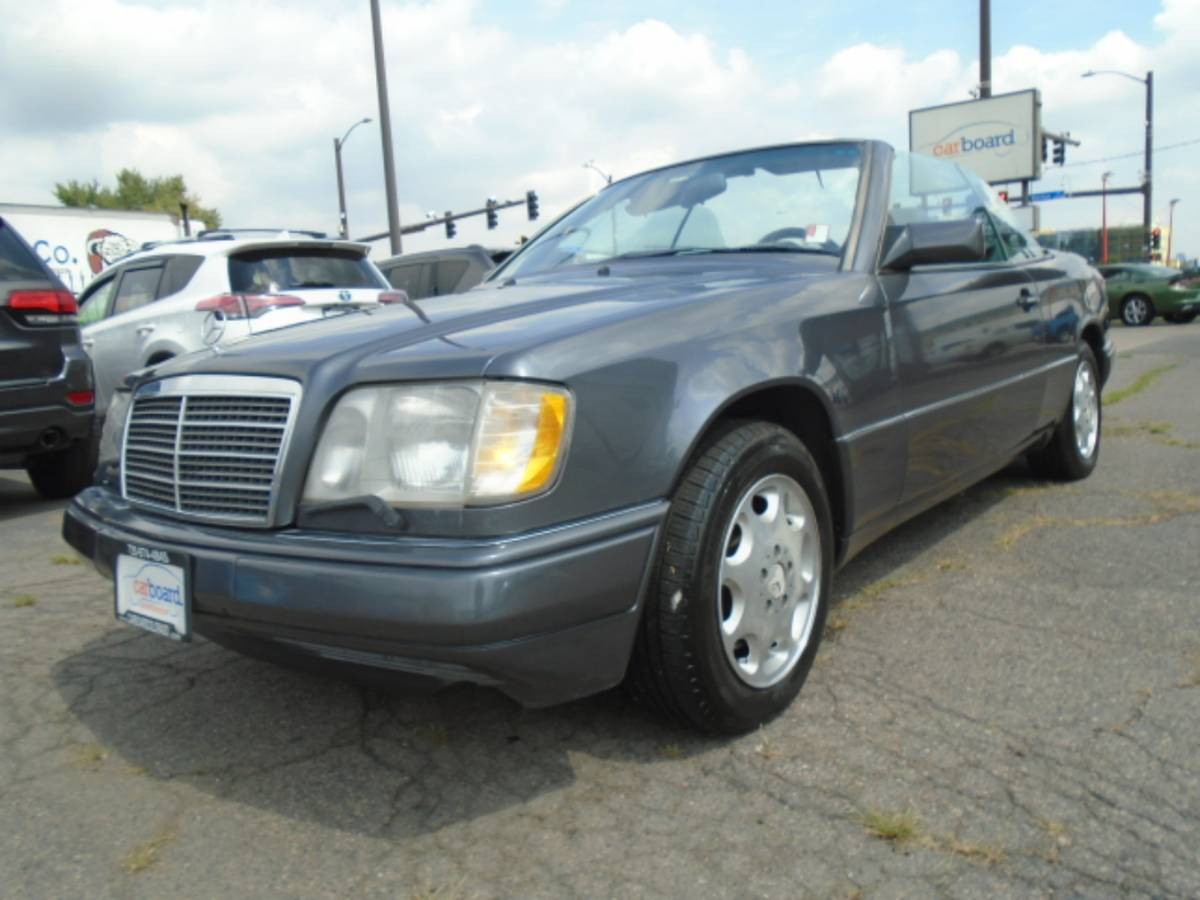 Mercedes-benz-e-class-1995-grey-20