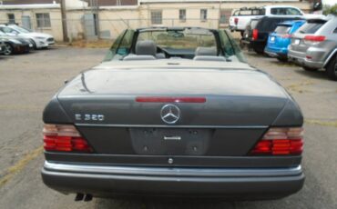 Mercedes-benz-e-class-1995-grey-5