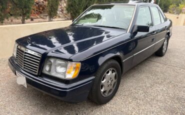 Mercedes-benz-e300-diesel-1995-blue-17