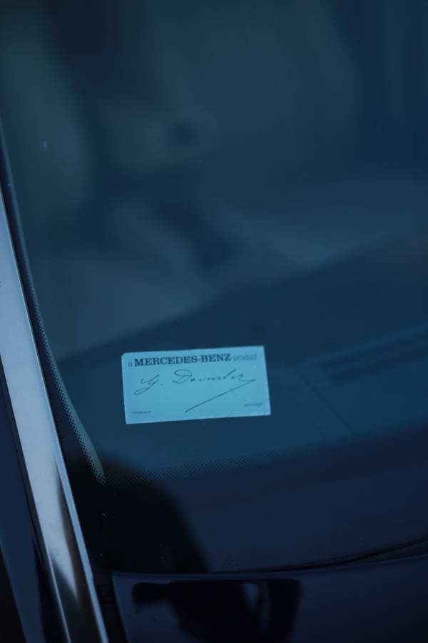 Mercedes-benz-e300-diesel-1995-blue-6