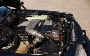 Mercedes-benz-e300-diesel-1995-blue-8