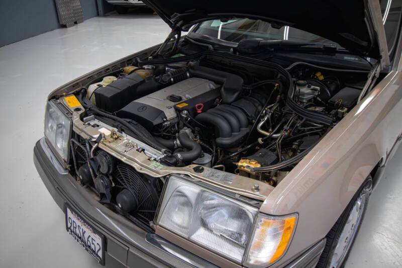 Mercedes-benz-e320-1994-2