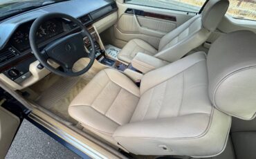 Mercedes-benz-e320-1994-3