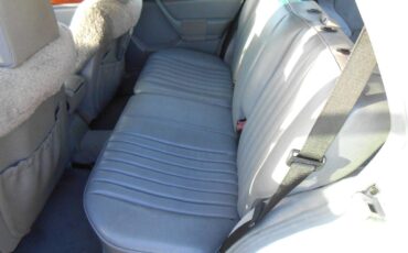 Mercedes-benz-e320-1994-white-18