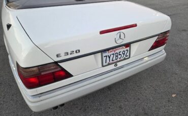 Mercedes-benz-e320-1995-5