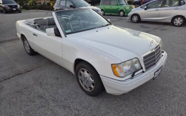 Mercedes-benz-e320-1995-8