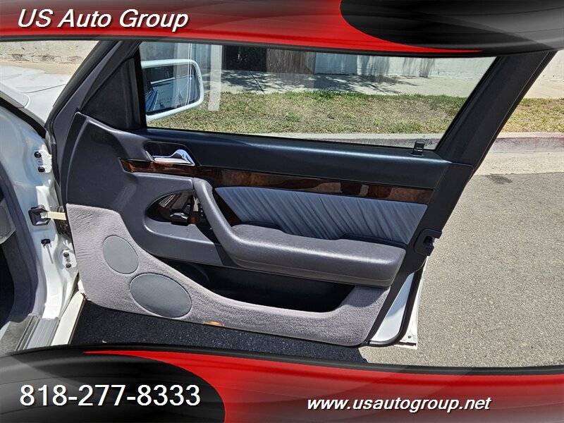 Mercedes-benz-s-500-1995-white-14