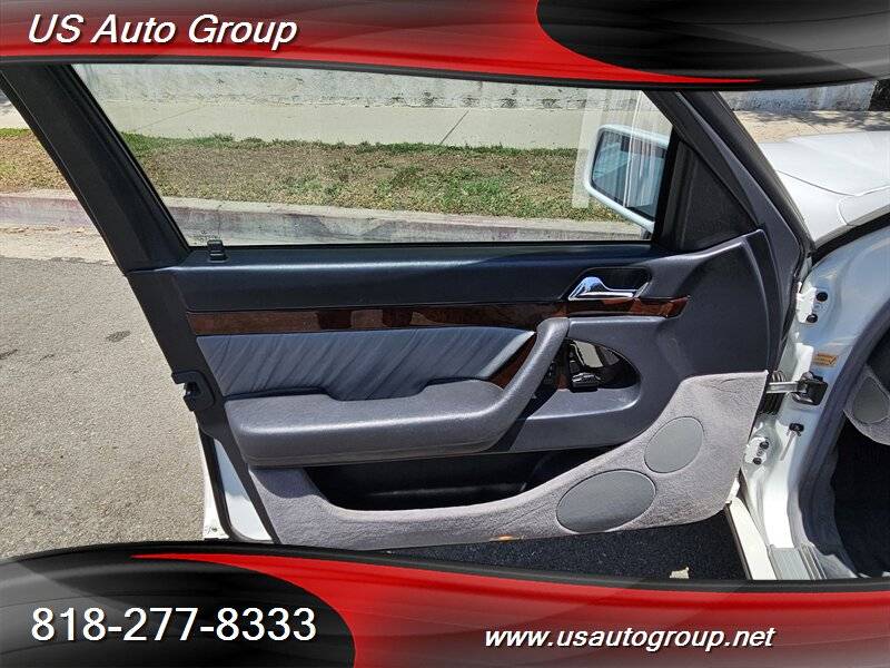 Mercedes-benz-s-500-1995-white-15