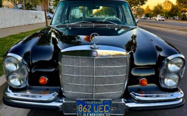 Mercedes-benz-s-class-1970-black-17