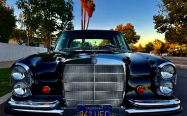Mercedes-benz-s-class-1970-black