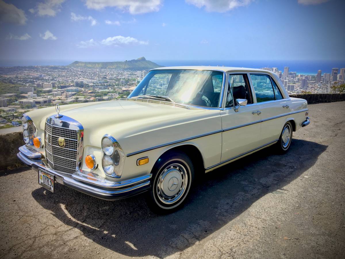 Mercedes-benz-s-class-1973-white-1