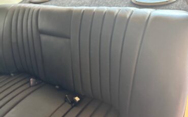 Mercedes-benz-s-class-1973-white-10