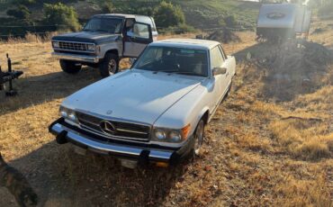 Mercedes-benz-s-class-1976-white-3