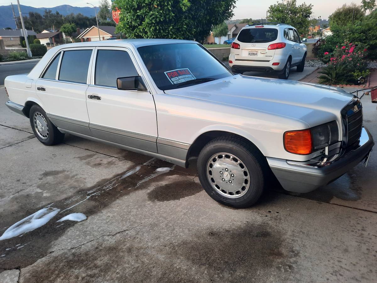 Mercedes-benz-s-class-1988-white-1