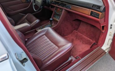 Mercedes-benz-s-class-1988-white-2