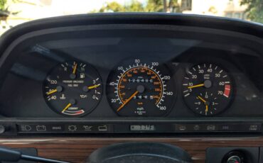 Mercedes-benz-s-class-1988-white-38