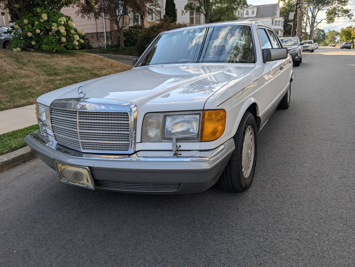 Mercedes-benz-s-class-1988-white-8