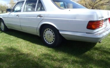 Mercedes-benz-s-class-1989-white-1