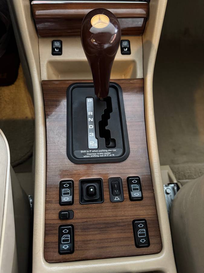 Mercedes-benz-s-class-1990-silver-3