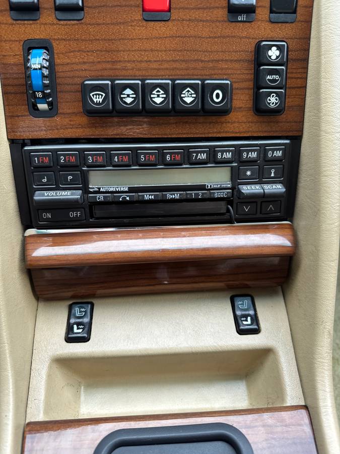 Mercedes-benz-s-class-1990-silver-4