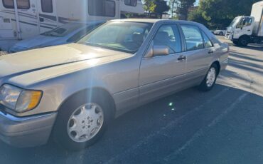 Mercedes-benz-s-class-1995-4