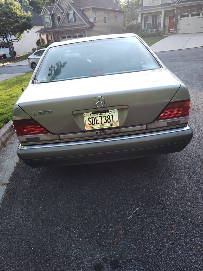 Mercedes-benz-s-class-1995-yellow-1