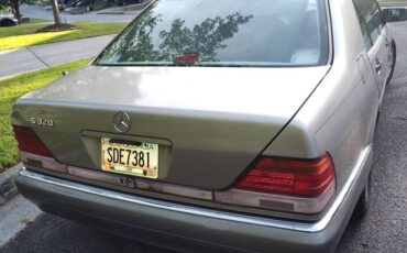 Mercedes-benz-s-class-1995-yellow-3
