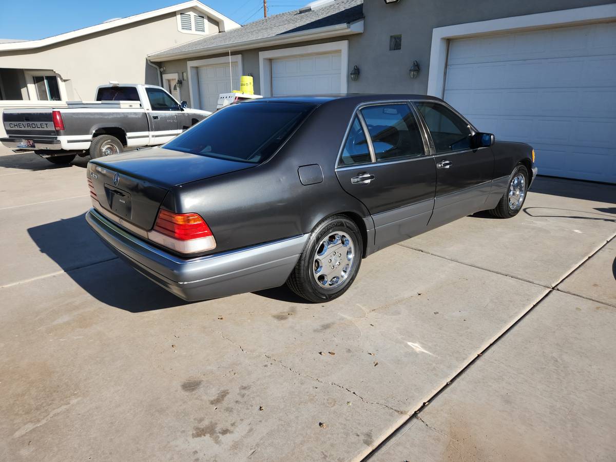 Mercedes-benz-s420-1995-grey-3