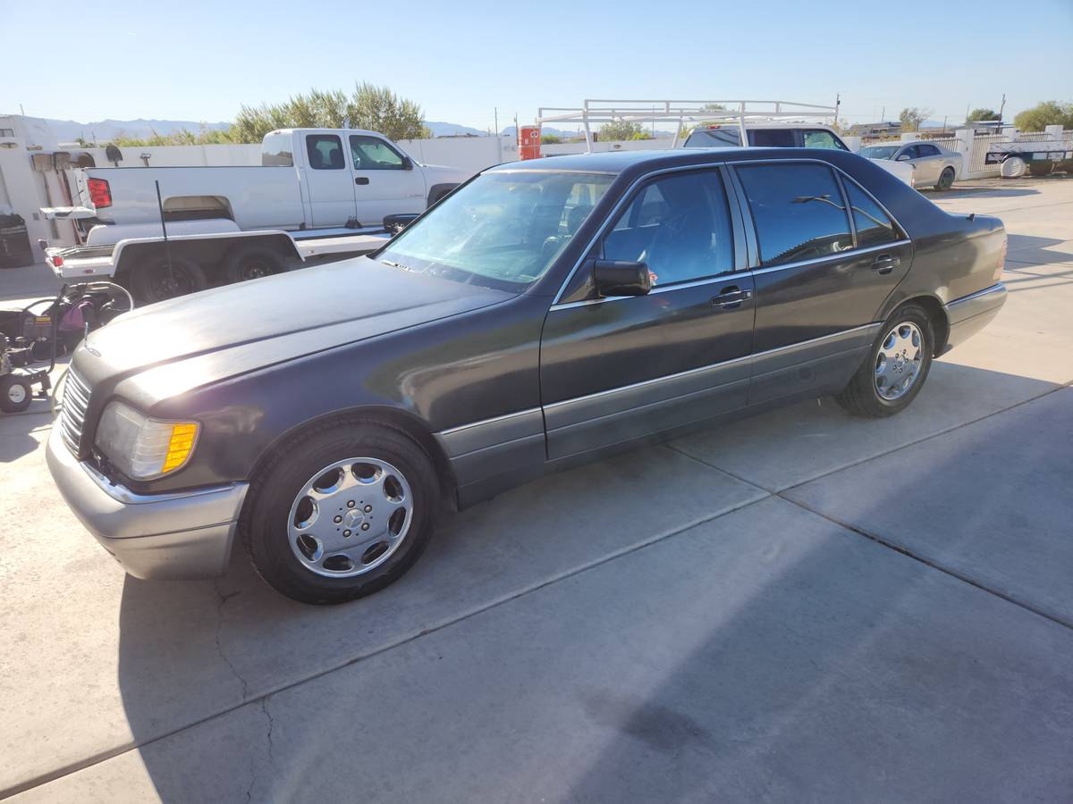 Mercedes-benz-s420-1995-grey